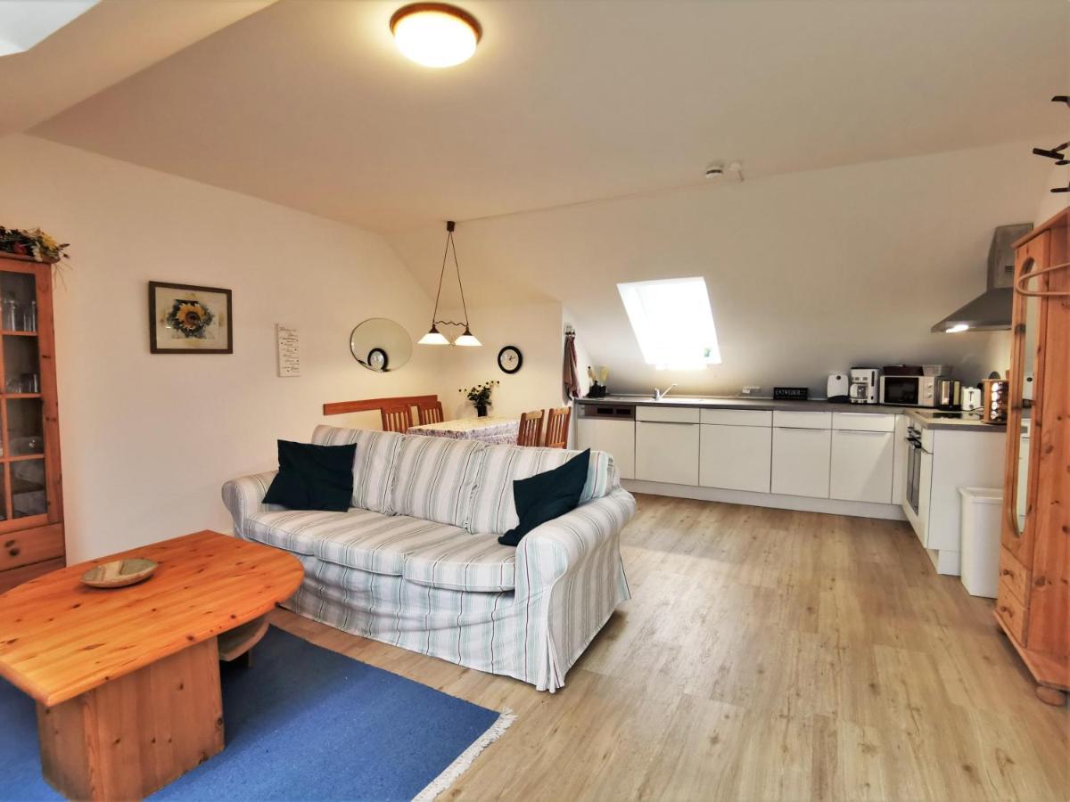 Scholz-Riewerts - Gemuetliches Apartment Mit Kueche Fuer 2 Personen Silberstedt ภายนอก รูปภาพ